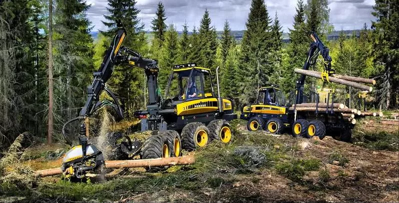 Встроенные электронные системы облегчают управление спецтехникой